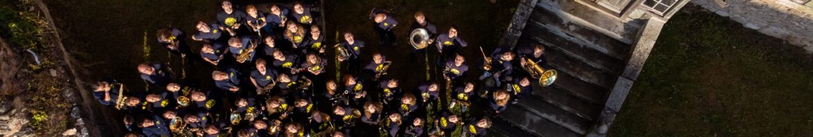 Gruppenfoto aus der Luft